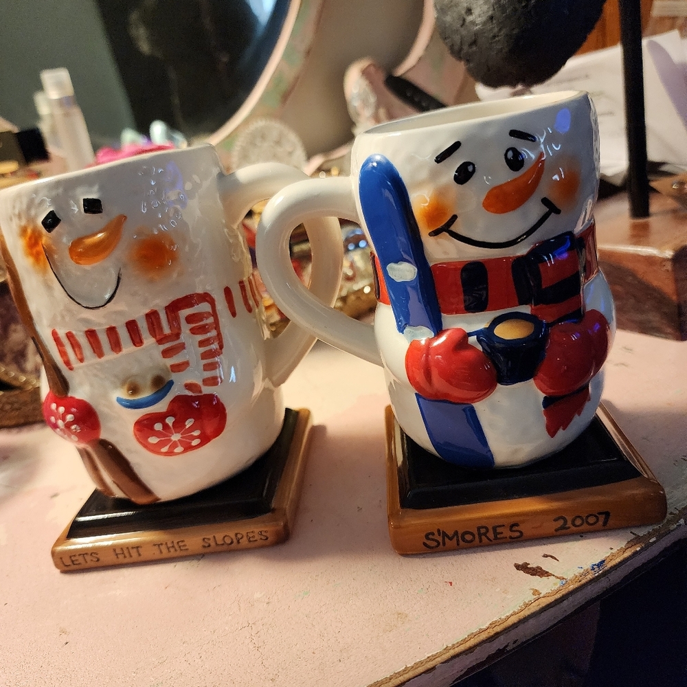 Two Vintage Holiday Mugs
